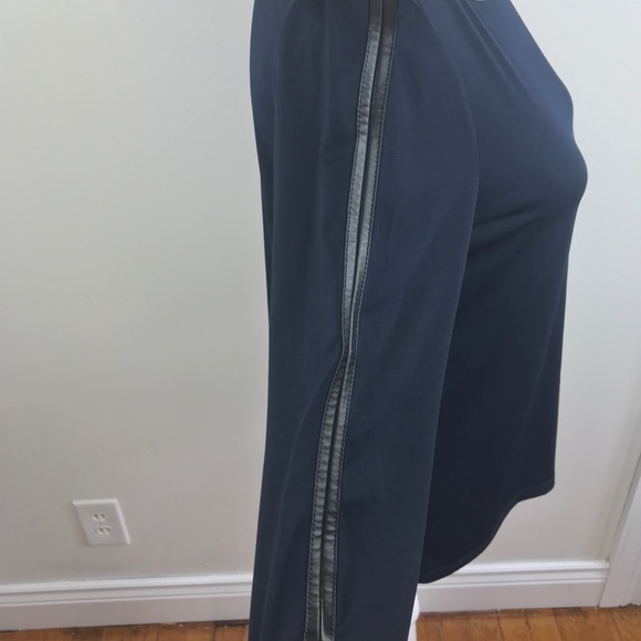 LOFT navy top black faux leather trim petite M - Picture 5 of 8
